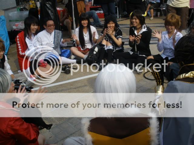 http://s900.photobucket.com/albums/ac210/I-ya/?action=view¤t=PC190098.jpg