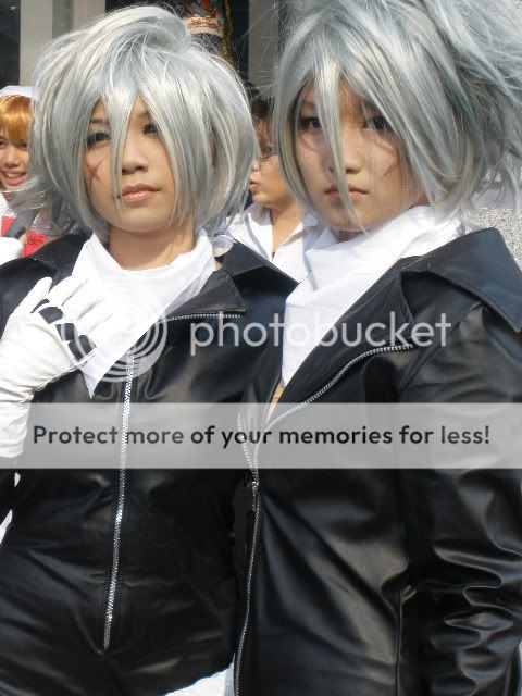 http://s900.photobucket.com/albums/ac210/I-ya/?action=view¤t=PC190099.jpg